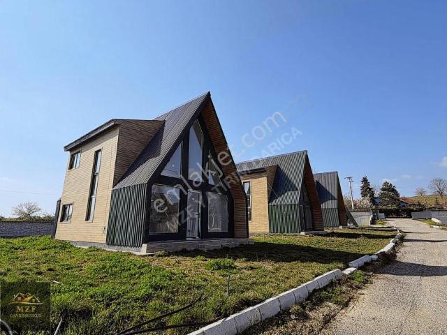 Hendek, Sakarya içerisinde satılık Villa