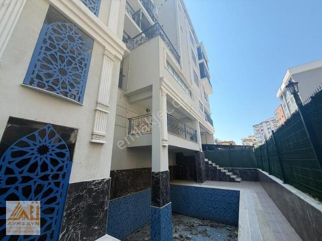 Yalı Mahallesi, Karşıyaka içerisinde satılık mülk
