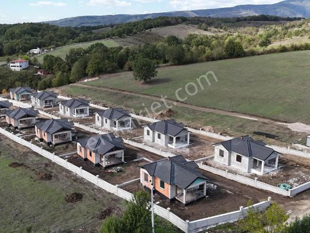 Hendek, Sakarya içerisinde satılık Villa