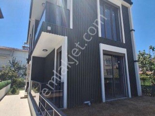 Edremit, Balikesir içerisinde satılık Villa