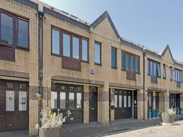 House for rent in Lyons, Greater London