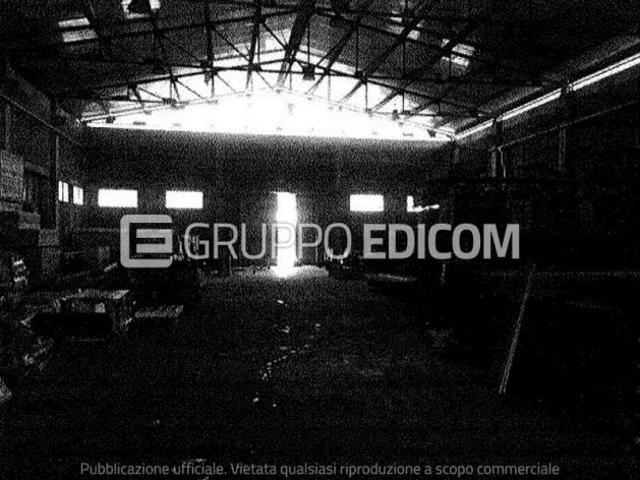Locale Commerciale in vendita a Augusta, Sicilia