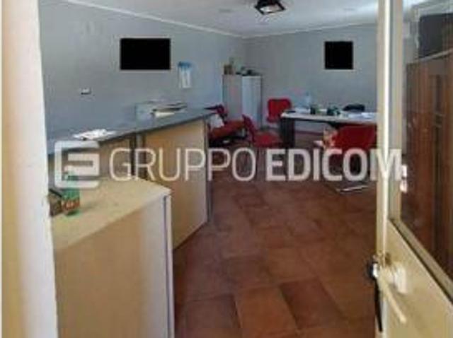 Locale Commerciale in vendita a Torregrotta, Sicilia