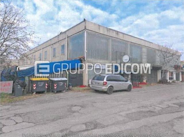 Locale Commerciale in vendita a Piemonte, Alessandria