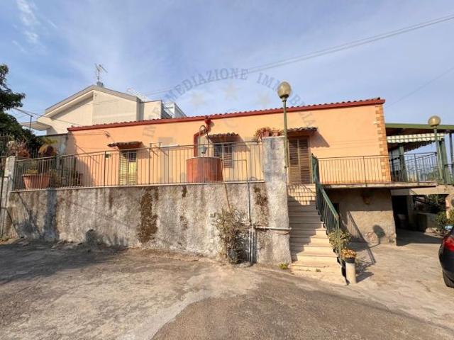 Villa Indipendente in vendita a San Gregorio di Catania, Catania