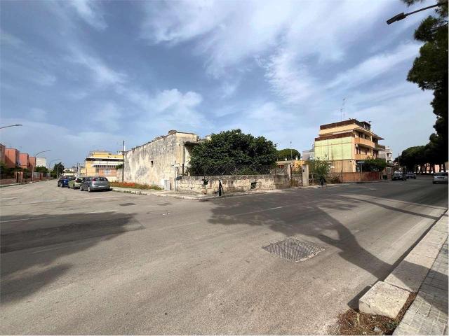 Palazzo in vendita a Paradiso, Puglia