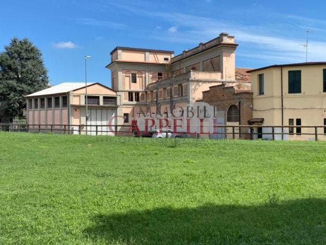 Palazzo in vendita a Unione di Comuni della Romagna Forlivese, Quattro