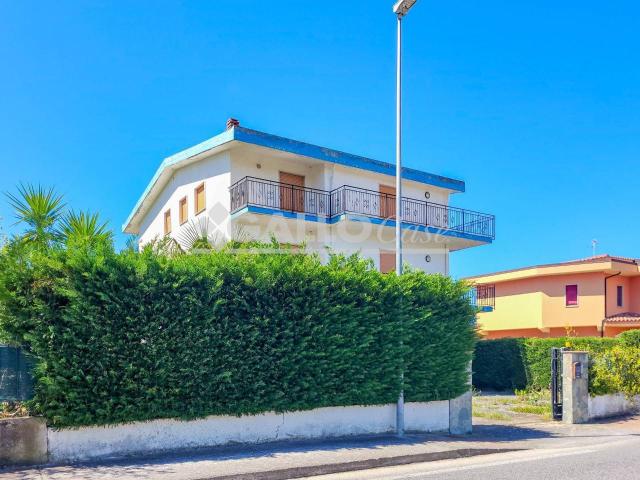 Palazzo in vendita a Calabria, Cosenza