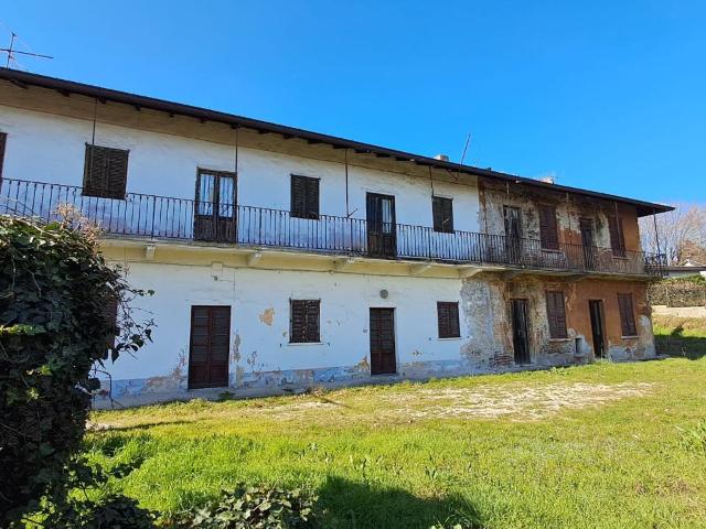 Palazzo in vendita a Sesona, Vergiate
