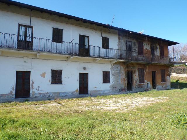 Palazzo in vendita a Sesona, Vergiate