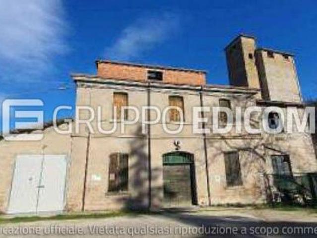 Capannone in vendita a Unione di Comuni della Romagna Forlivese, Castrocaro Terme