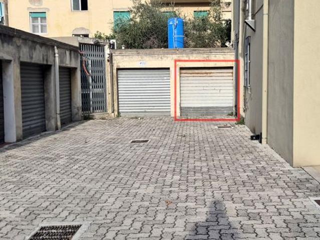 Box in vendita a Fabbricotti, Livorno