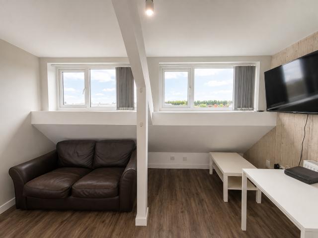 Apartment for rent in Nangreaves, Wales