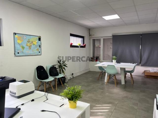 Armazém venda em Gavião, Braga