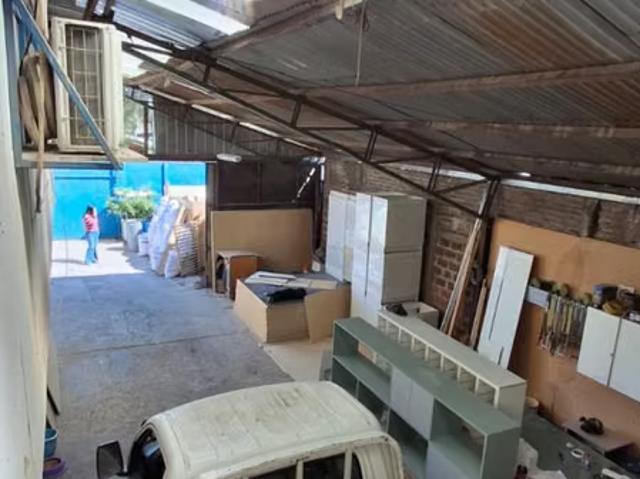 Local Comercial en venta en La Granja, Metropolitana