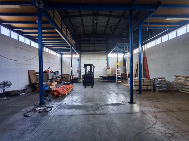 Armazém venda em Alheira de Áquem, Vila Nova De Gaia