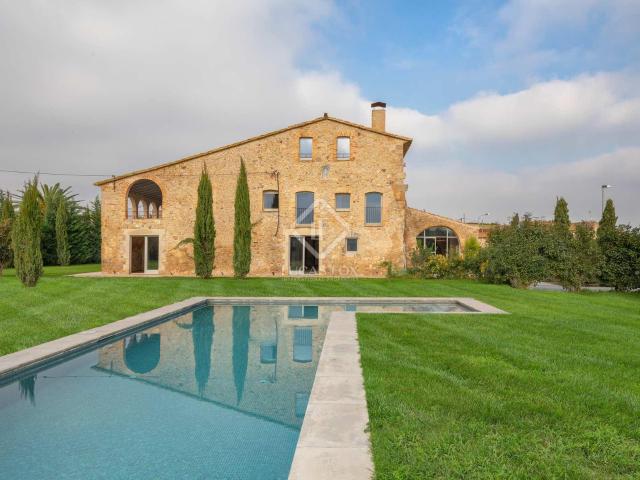 Casa en venta en Vilamacolum, Girona