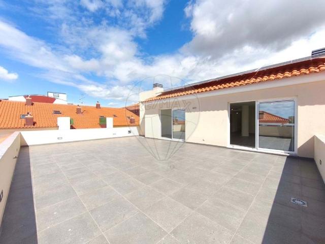Apartamento venda em Desterro, Funchal