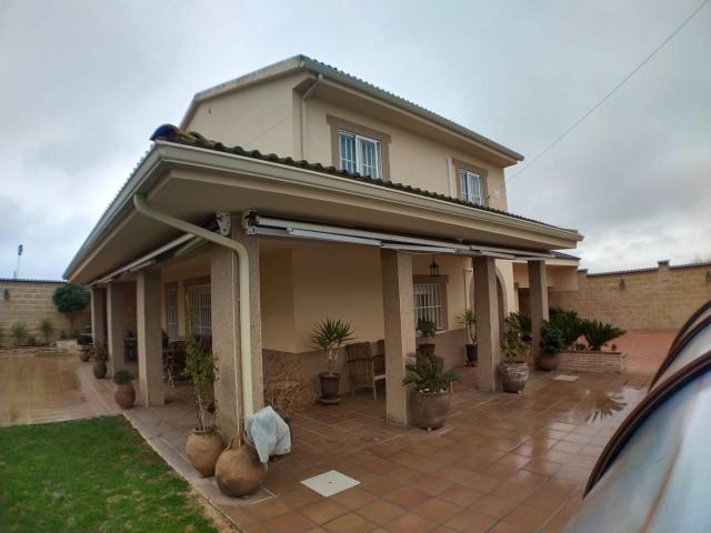 Chalet en venta en Moraleja De Enmedio, Madrid
