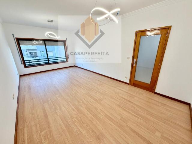 Apartamento venda em Devesas, Vila Nova De Gaia