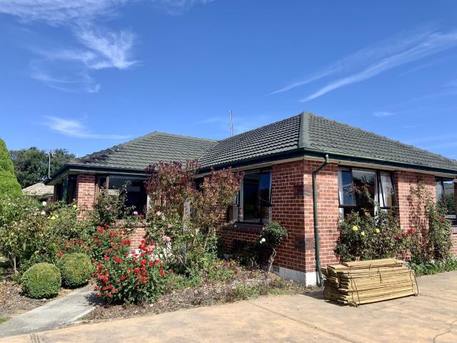 House for rent in Chaslands, Canterbury