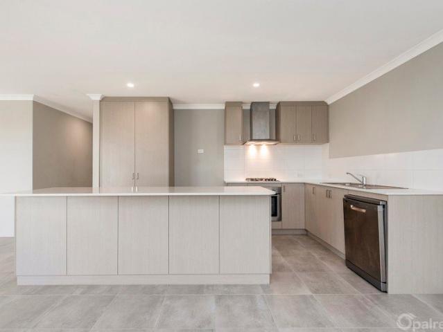 House for rent in Golden Bay, Western Australia