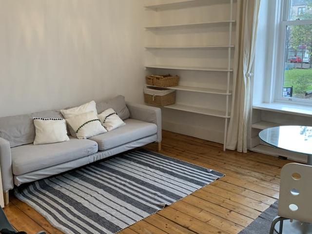Apartment for rent in Dowanhill, Scotland
