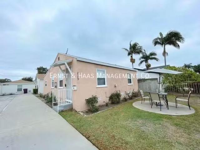 House for rent in Long Beach
