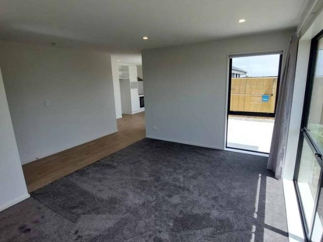Townhouse for rent in Acland Park, Rolleston