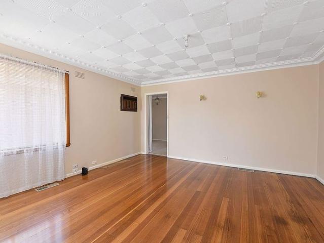 House for rent in Avondale Heights, Melbourne