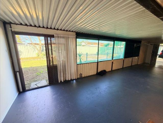 House for rent in Cambridge Park, Sydney