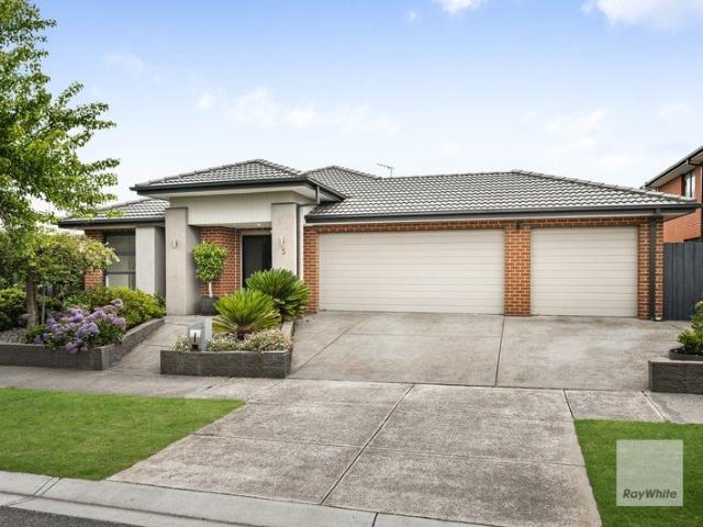 House for sale in Greenvale Gardens, Melbourne