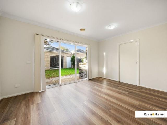 Townhouse for rent in Camerons Creek, Victoria