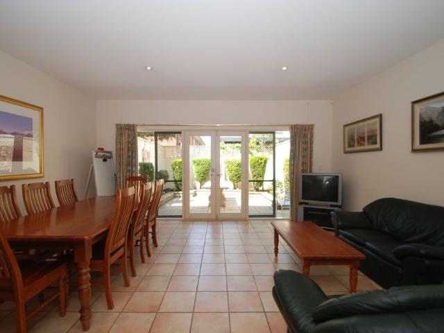 Townhouse for rent in Horseshoe Creek, South Australia