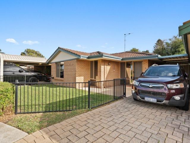 Villa for sale in Cooloongup, Western Australia