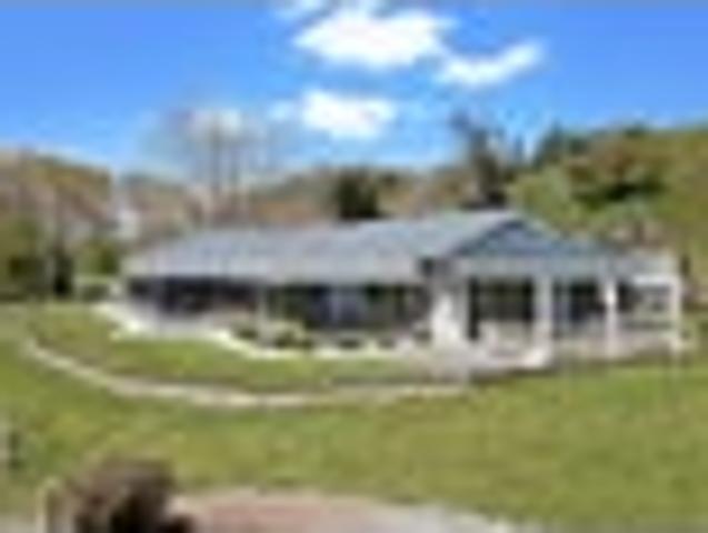 House for sale in Tirau