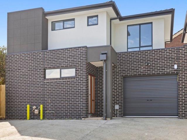 Townhouse for rent in Camerons Creek, Victoria