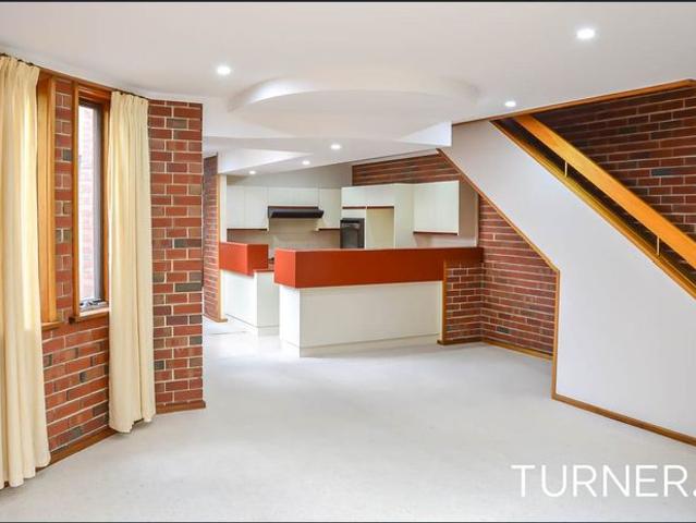 Townhouse for rent in Horseshoe Creek, South Australia