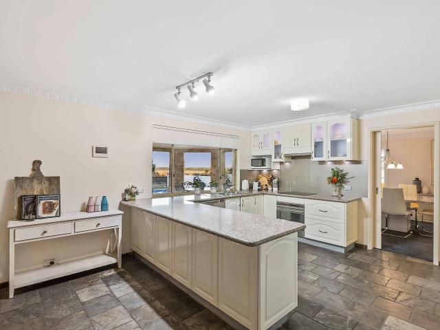 Cottage for sale in Jandabup, Western Australia