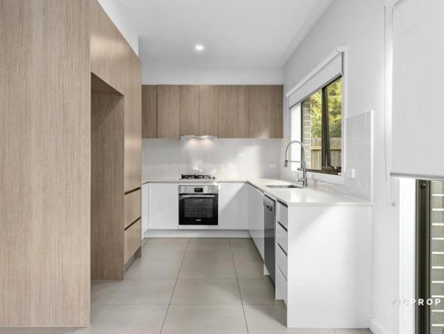Townhouse for rent in Camerons Creek, Victoria