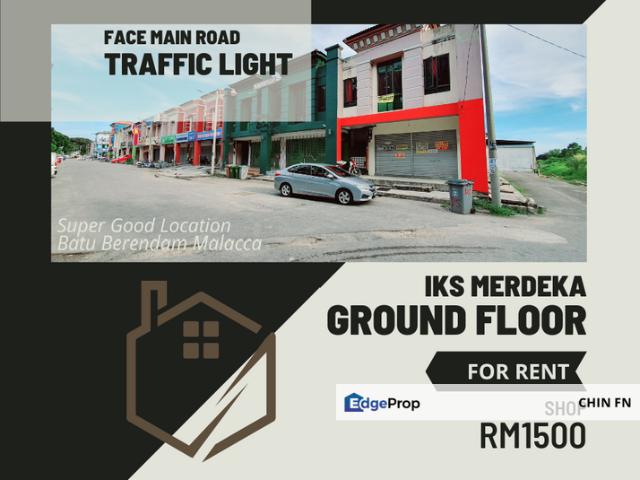 Shop for rent in Malaka