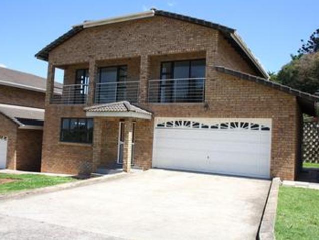 Townhouse for sale in Queensburgh, Kwazulu-natal
