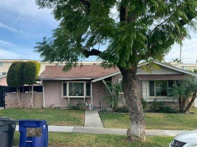 House for sale in La Mirada
