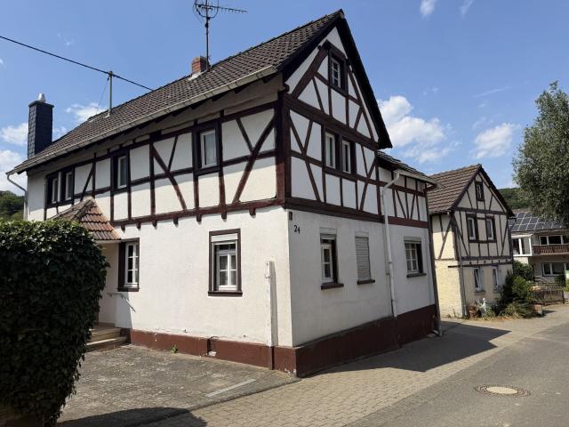 Villa kaufen in Schalkenbach, Rheinland-Pfalz