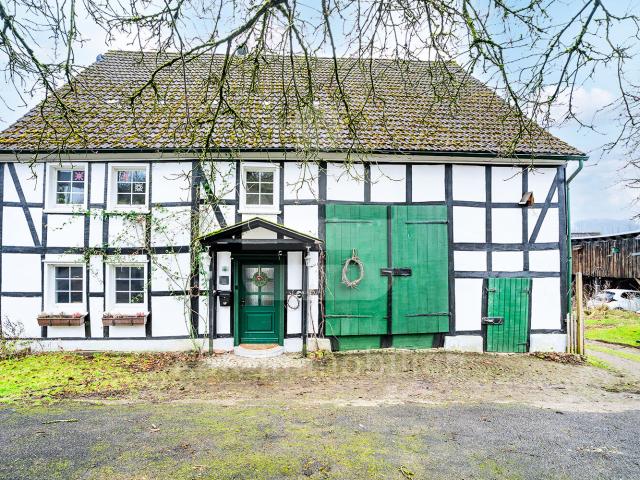 Villa kaufen in Altklef, Wiehl