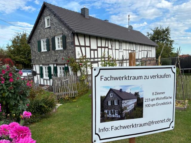 Haus kaufen in Holzlar, Bonn