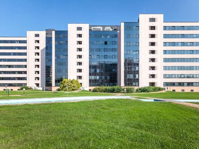 Ufficio in affitto a Agrate Brianza, Lombardia