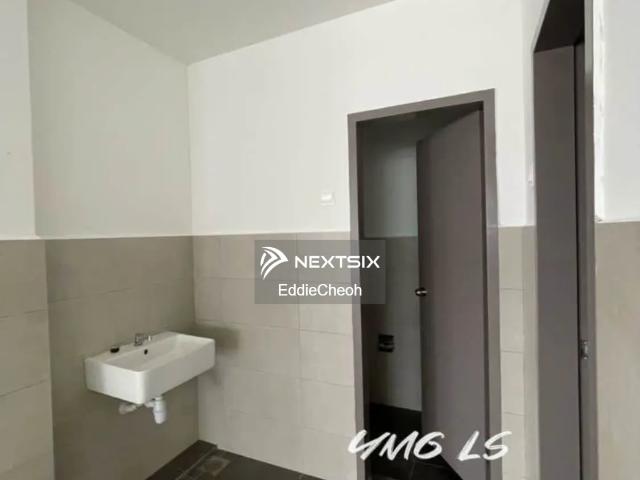 Residential House for rent in Malaka