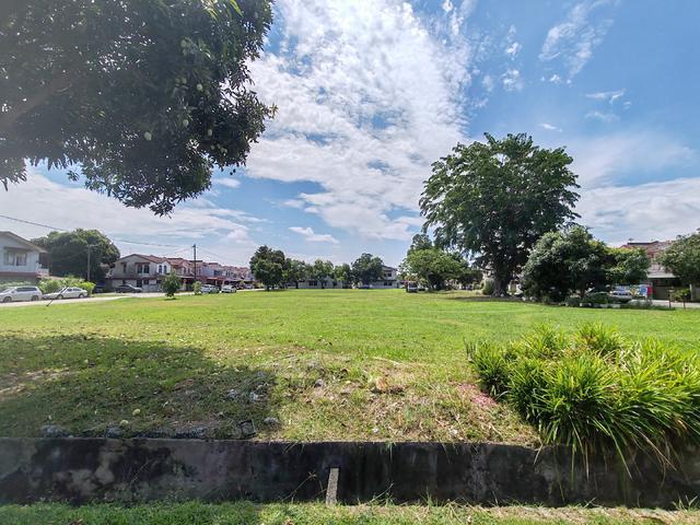 Terraced House for sale in Malaka