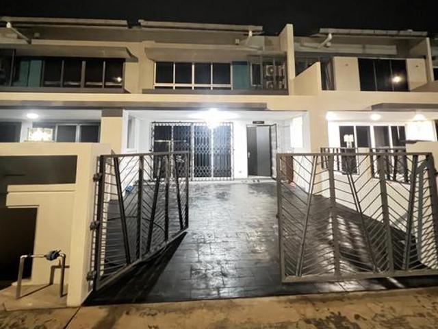 Terraced House for sale in Tanjong Sepat, Selangor